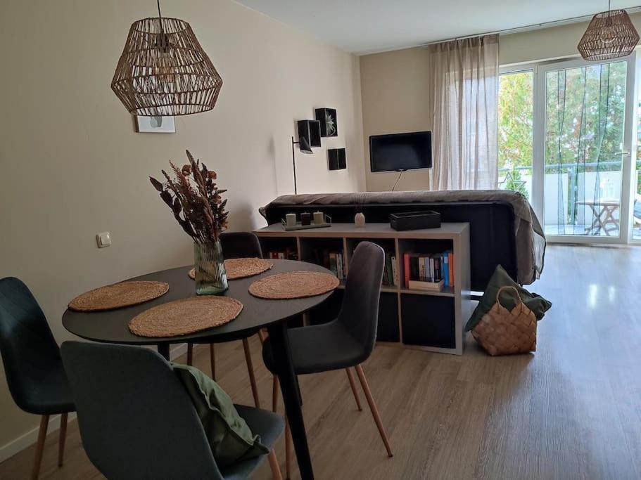 Gemuetliches Ferienapartment Mit Optionaler E-Ladesaeule Eichenzell Esterno foto